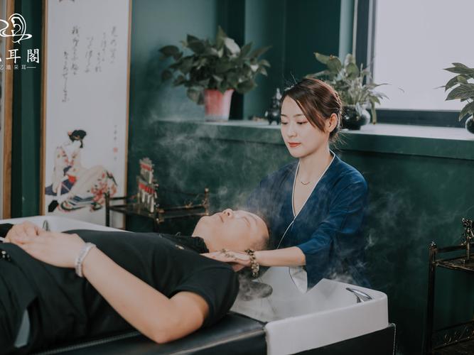喝茶聊事业